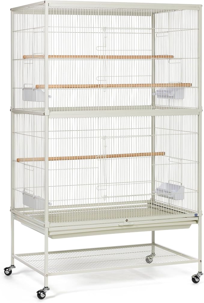 Conversion-formula bird pellets designed to tempt seed-trained parrots
